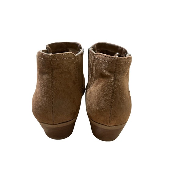 American Eagle 8W Shanna Chelsea Ankle Boot Cognac Slip On Faux Suede - Picture 6 of 12